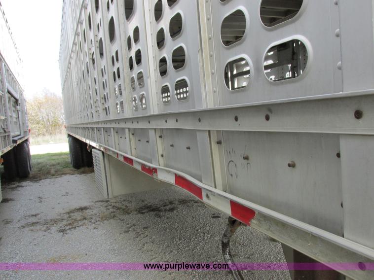image for item I8898 2001 Wilson PSAL-303P aluminum livestock trailer