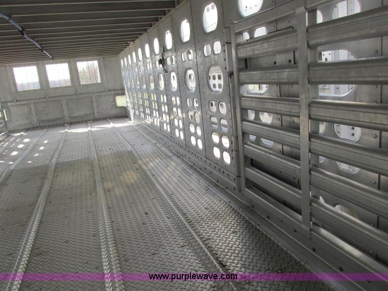 image for item I8898 2001 Wilson PSAL-303P aluminum livestock trailer