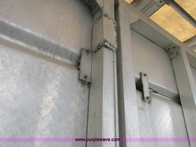 image for item I8898 2001 Wilson PSAL-303P aluminum livestock trailer