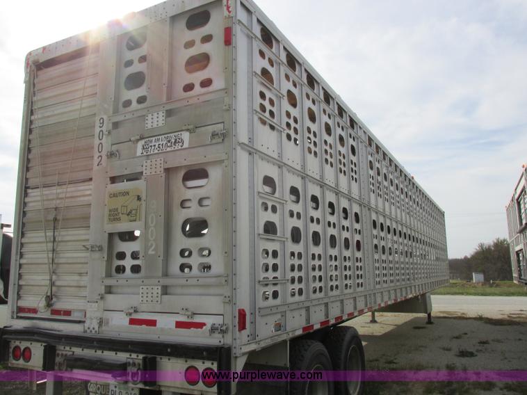 image for item I8899 2001 Wilson PSAL-303P aluminum livestock trailer