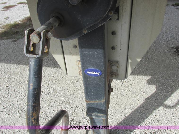 image for item I8899 2001 Wilson PSAL-303P aluminum livestock trailer