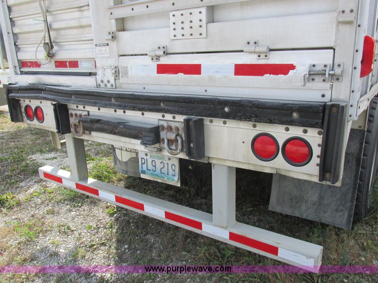image for item I8899 2001 Wilson PSAL-303P aluminum livestock trailer