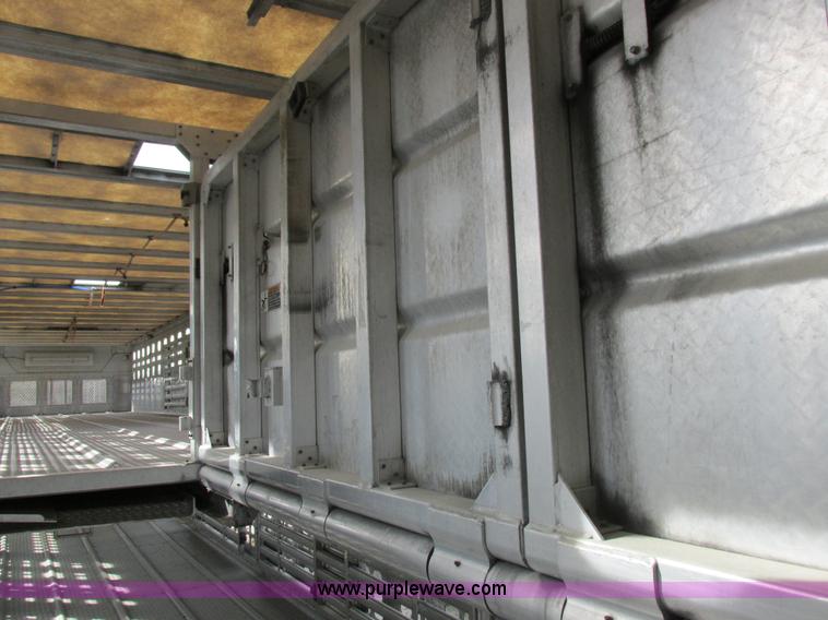 image for item I8899 2001 Wilson PSAL-303P aluminum livestock trailer