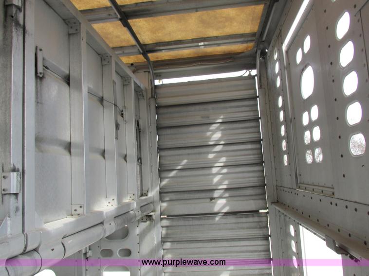 image for item I8899 2001 Wilson PSAL-303P aluminum livestock trailer
