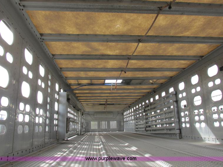 image for item I8899 2001 Wilson PSAL-303P aluminum livestock trailer