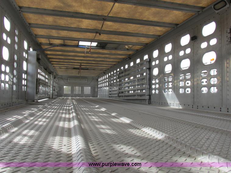 image for item I8899 2001 Wilson PSAL-303P aluminum livestock trailer