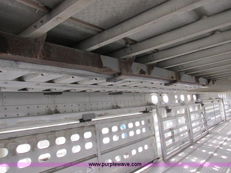 image for item I8899 2001 Wilson PSAL-303P aluminum livestock trailer