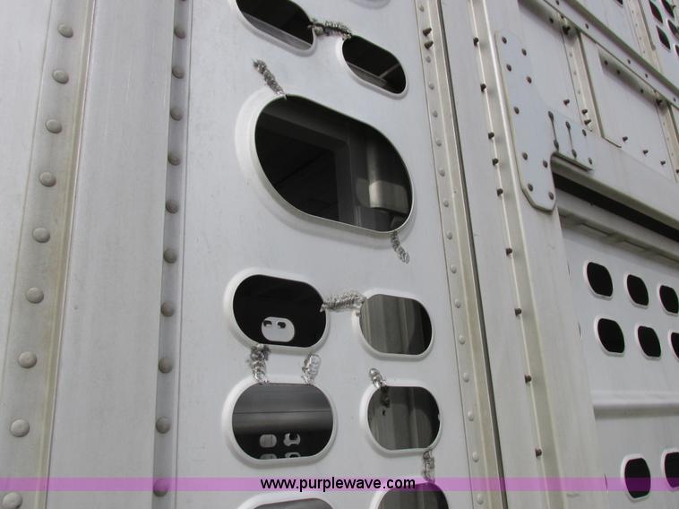 image for item I8899 2001 Wilson PSAL-303P aluminum livestock trailer