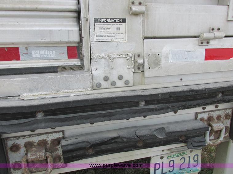 image for item I8899 2001 Wilson PSAL-303P aluminum livestock trailer