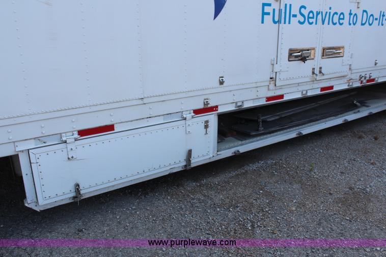 image for item J1121 2007 Kentucky dry van trailer