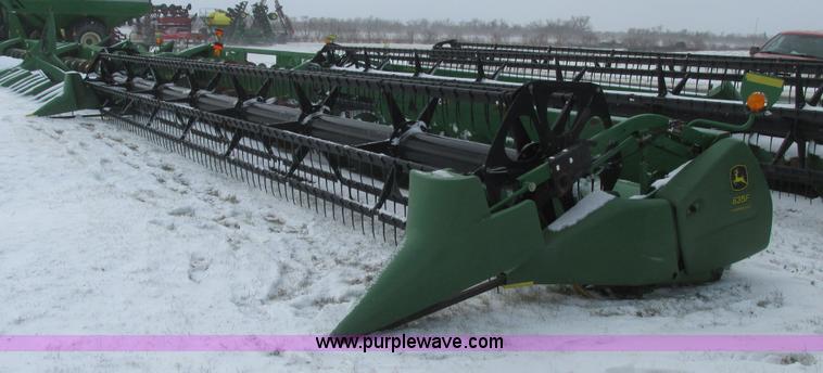 image for item A8751 2005 John Deere 635F Hydraflex platform head