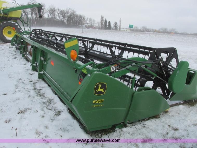 image for item A8751 2005 John Deere 635F Hydraflex platform head