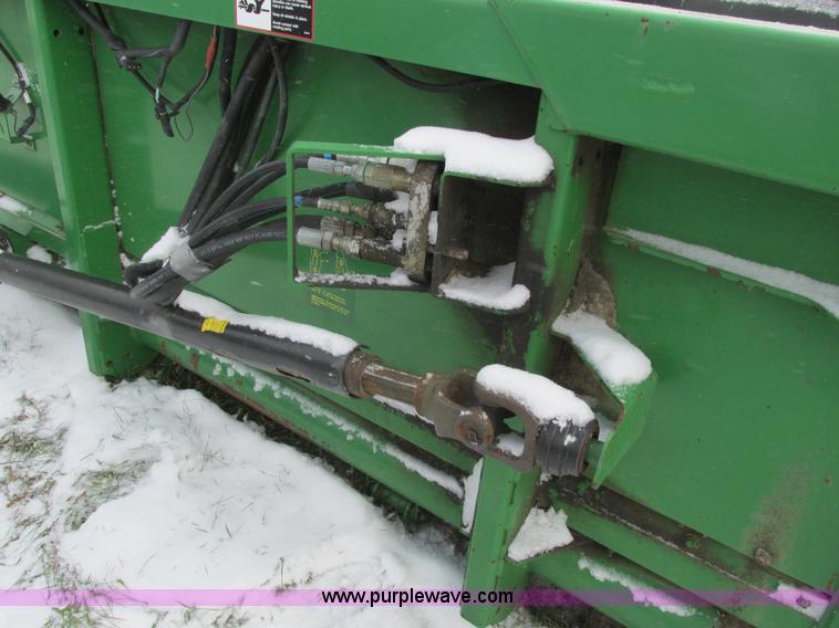 image for item A8751 2005 John Deere 635F Hydraflex platform head