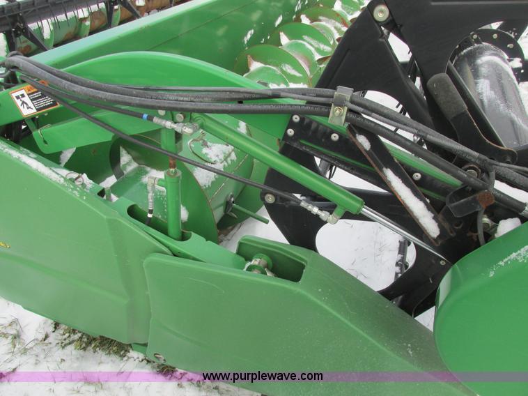 image for item A8751 2005 John Deere 635F Hydraflex platform head