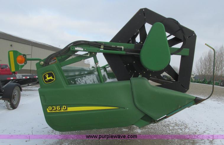 image for item A8755 2007 John Deere 936D platform draper head