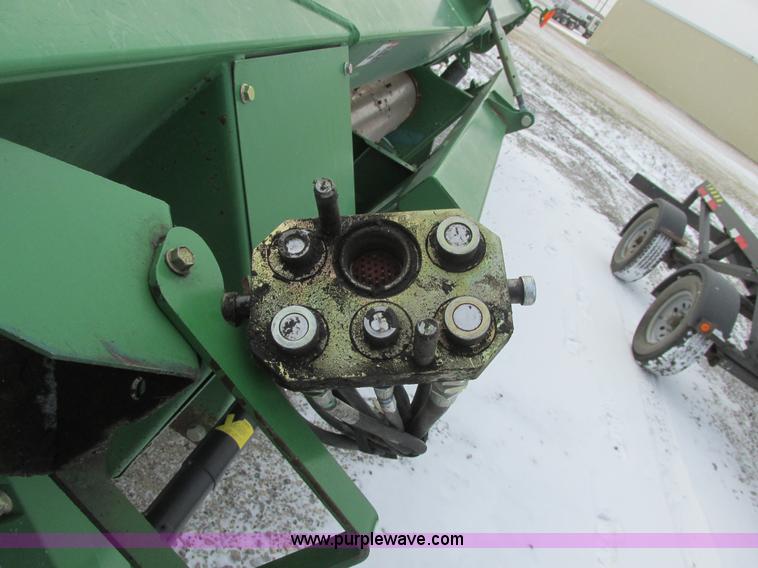 image for item A8755 2007 John Deere 936D platform draper head