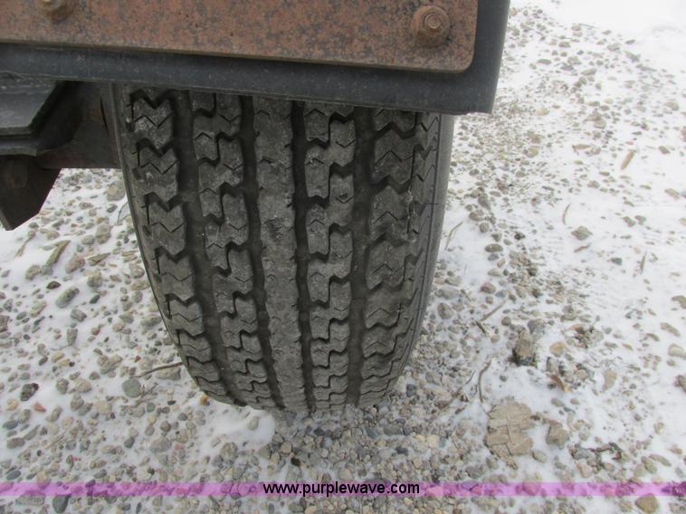 image for item A8757 2013 Frontier HT1242 header trailer