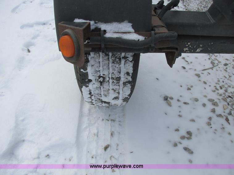 image for item A8757 2013 Frontier HT1242 header trailer