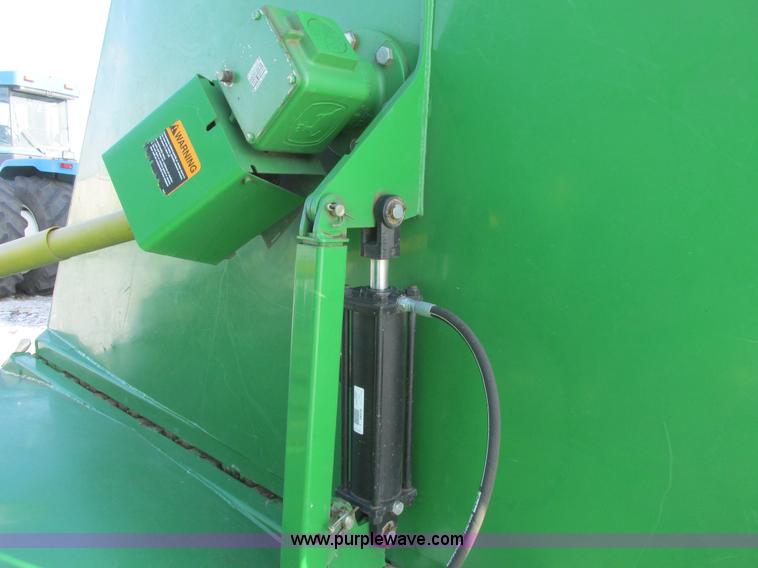 image for item A8762 John Deere CX20 batwing rotary mower