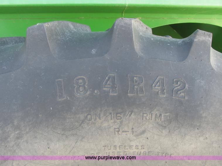 image for item A8763 2004 Unverferth Brent Avalanche 1084 grain cart