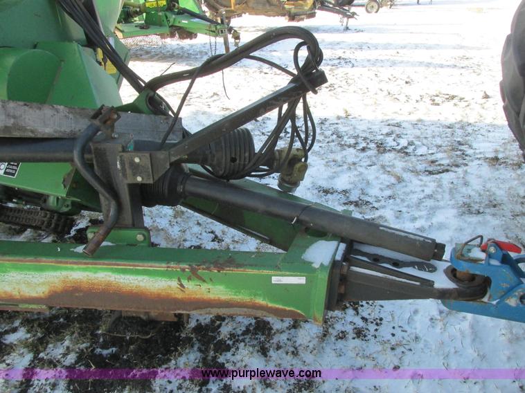 image for item A8763 2004 Unverferth Brent Avalanche 1084 grain cart