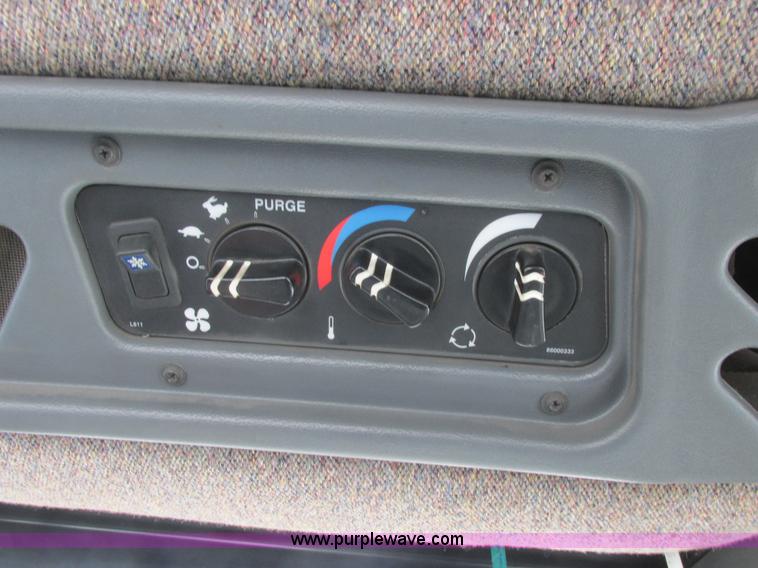 image for item A8766 1995 New Holland 9680 4WD tractor