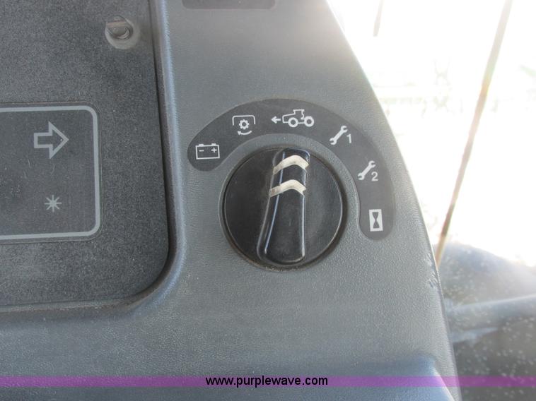 image for item A8766 1995 New Holland 9680 4WD tractor