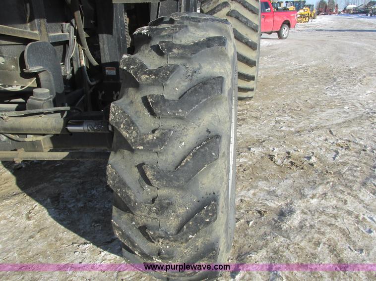 image for item A8769 1998 Gleaner R72 combine