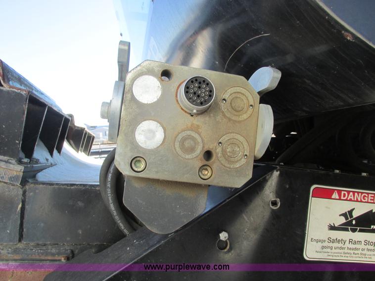 image for item A8769 1998 Gleaner R72 combine