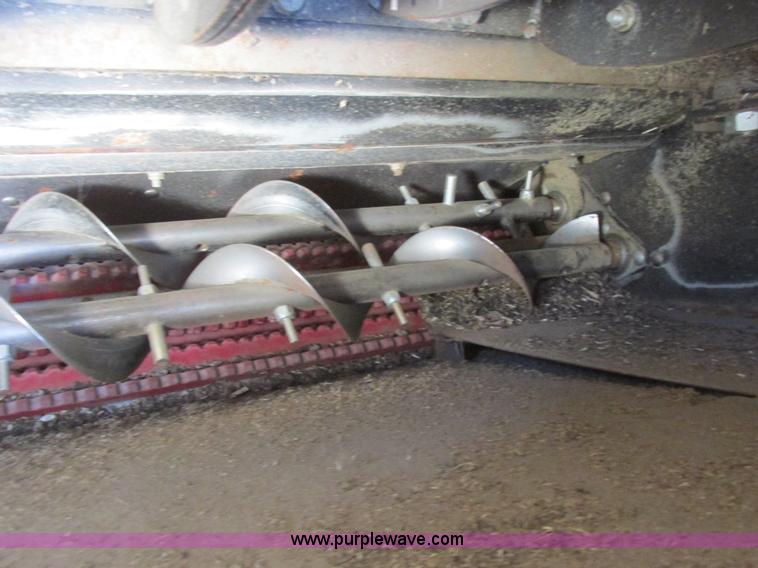 image for item A8769 1998 Gleaner R72 combine