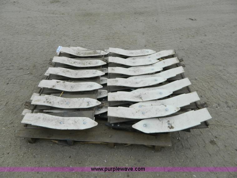 image for item AX9622 Poly milo guards