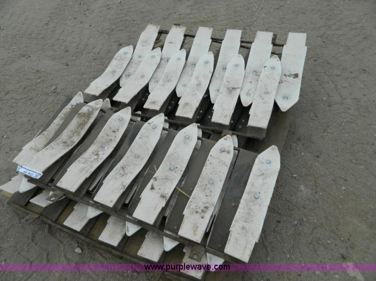 image for item AX9622 Poly milo guards