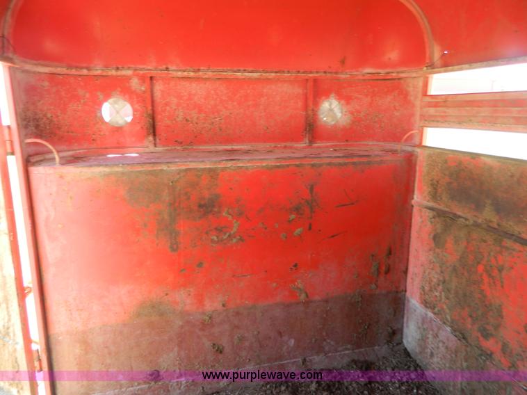 image for item AX9737 1985 Donahue gooseneck stock trailer