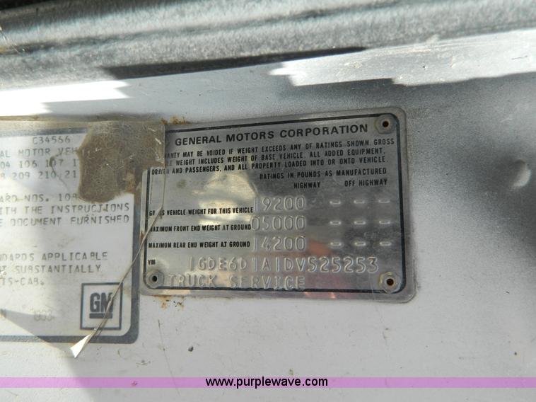 image for item AX9738 1983 GMC grain truck