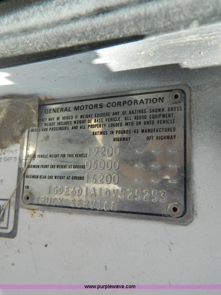 image for item AX9738 1983 GMC grain truck