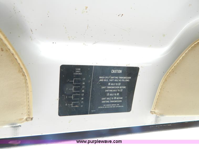 image for item AX9738 1983 GMC grain truck