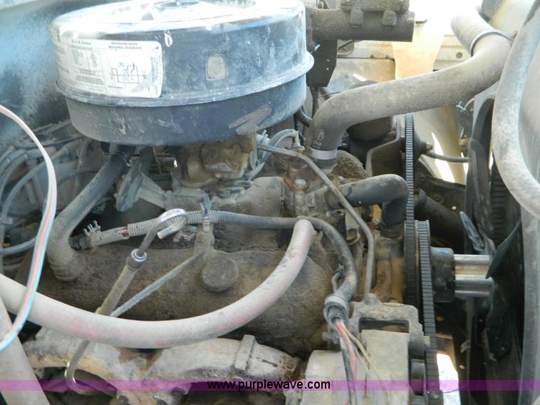 image for item AX9738 1983 GMC grain truck