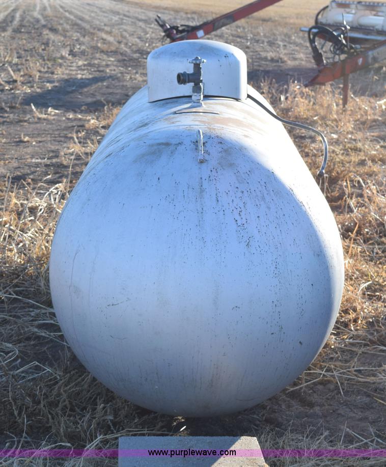 500 gallon propane tank in Colwich, KS Item AY9120 sold Purple Wave