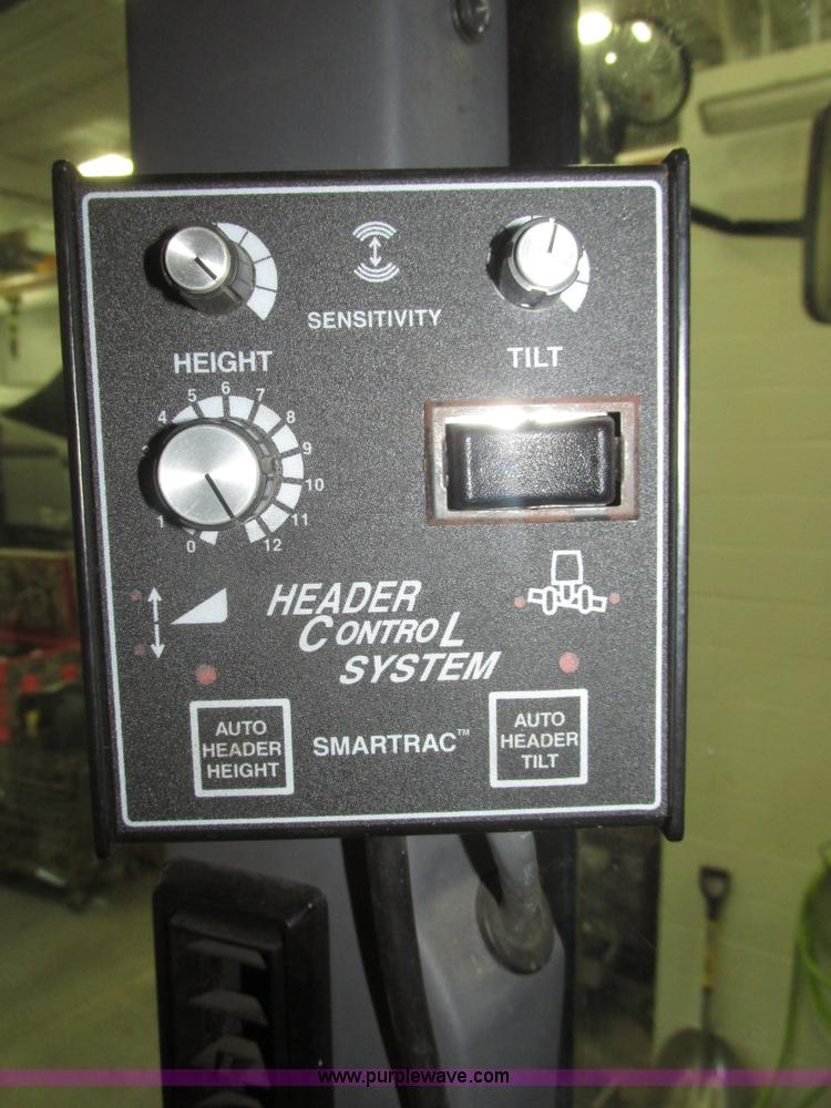 image for item G9861 2001 Gleaner R62 Fieldstar combine