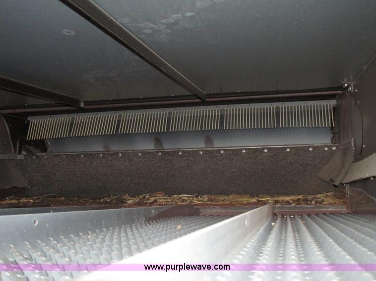 image for item G9861 2001 Gleaner R62 Fieldstar combine