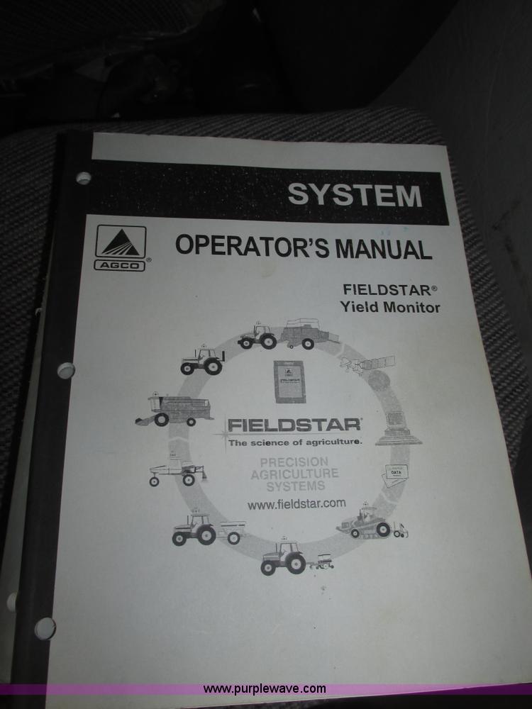 image for item G9861 2001 Gleaner R62 Fieldstar combine