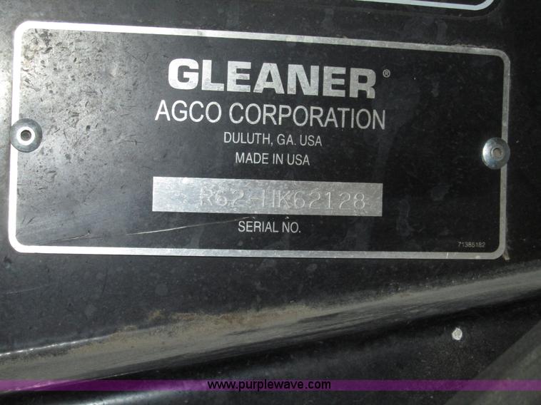 image for item G9861 2001 Gleaner R62 Fieldstar combine