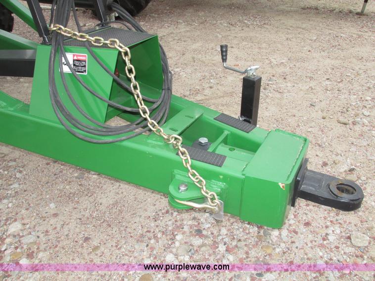 image for item G9880 2013 Parker 1039 grain cart