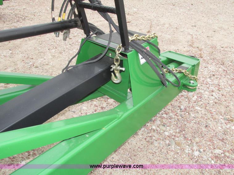 image for item G9880 2013 Parker 1039 grain cart