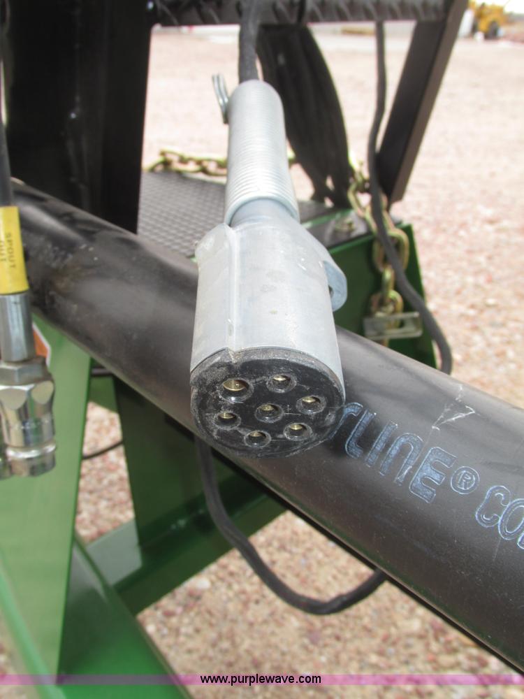 image for item G9880 2013 Parker 1039 grain cart