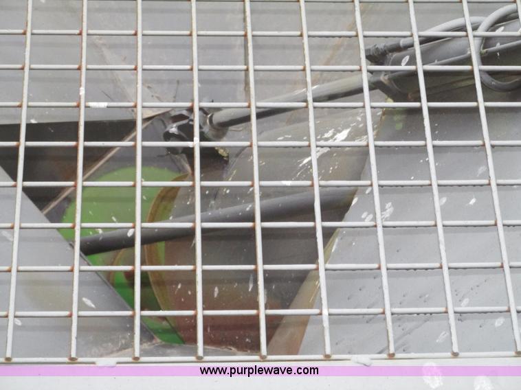 image for item G9880 2013 Parker 1039 grain cart