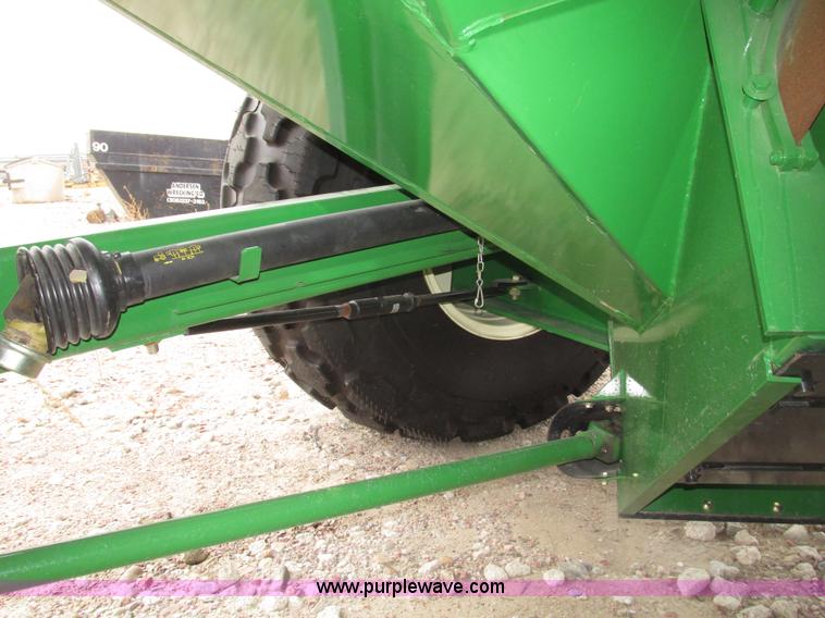 image for item G9880 2013 Parker 1039 grain cart