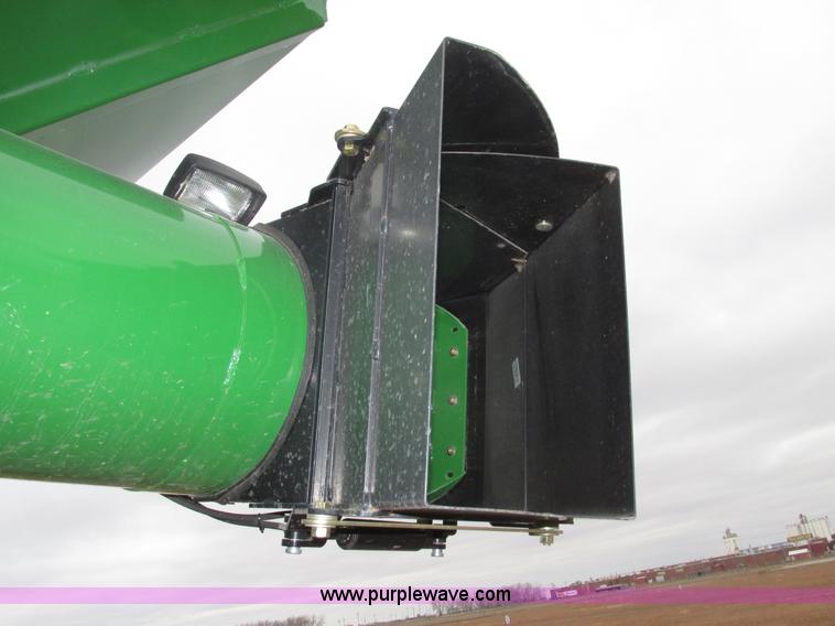 image for item G9880 2013 Parker 1039 grain cart