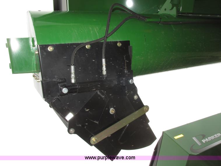 image for item G9880 2013 Parker 1039 grain cart