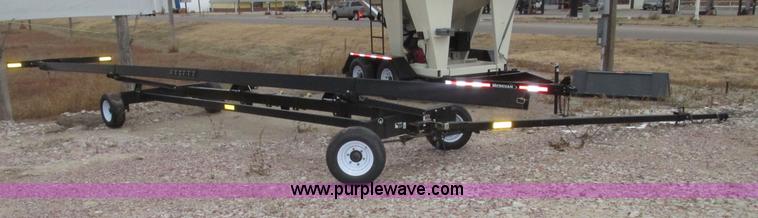 image for item G9881 2013 Unverferth HT36 Field Runner header trailer